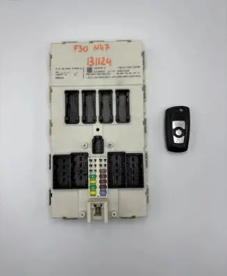 BMW 3 F30 F35 F31 Central body control module 9290799 6540172428 519305F07