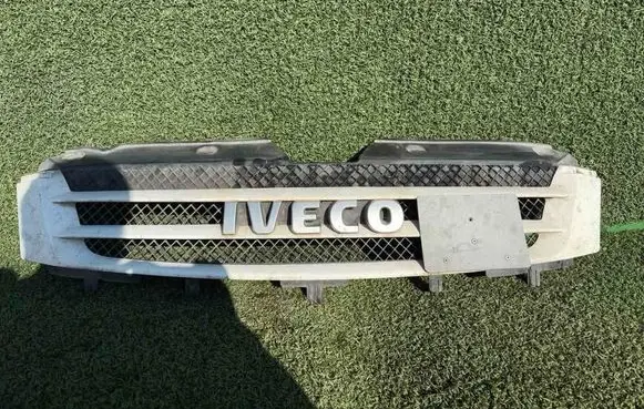 Iveco Daily 3rd gen Front grill 3802801