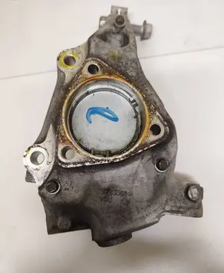 Chevrolet Camaro Front wheel hub spindle knuckle 92233624 23192988