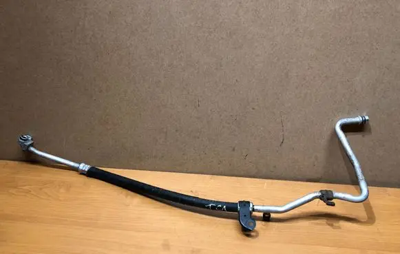 Toyota Corolla E120 E130 Air conditioning (A/C) pipe/hose