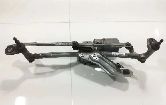 Volkswagen Touran III Front wiper linkage and motor 5TB955023A