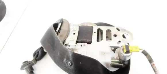 Toyota RAV 4 (XA30) Front seatbelt 7Q2340P 753734