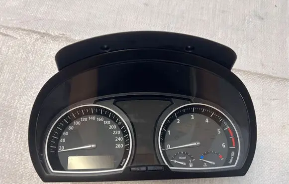 BMW X3 E83 Speedometer (instrument cluster) 3451590