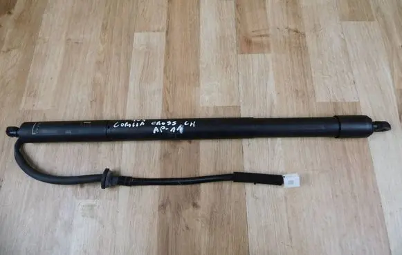 Toyota Corolla Cross Tailgate strut 6892016022