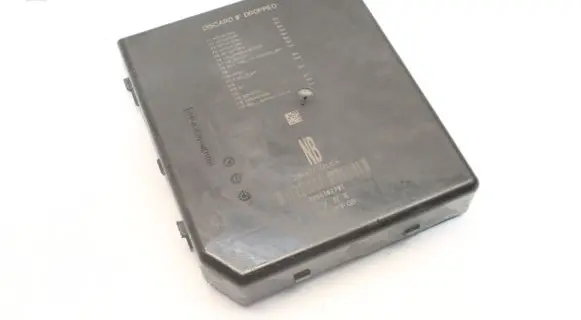 Nissan Pulsar Central body control module 284B73ZL0A