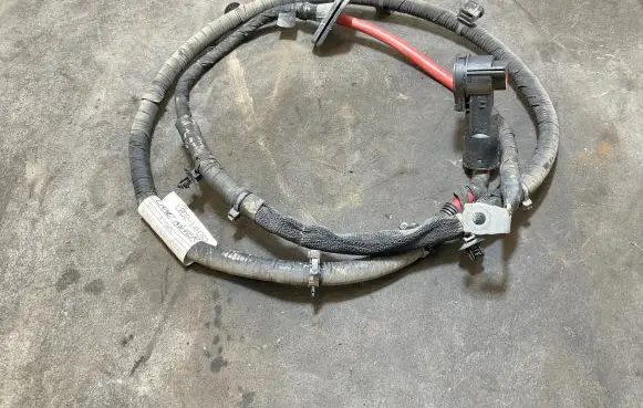 Land Rover Evoque II Positive cable (battery) L8D214N262