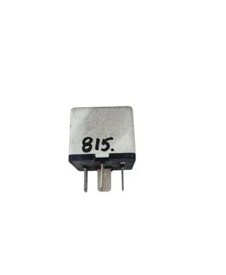 Volkswagen Polo III 6N 6N2 6NF Other relay 0682334