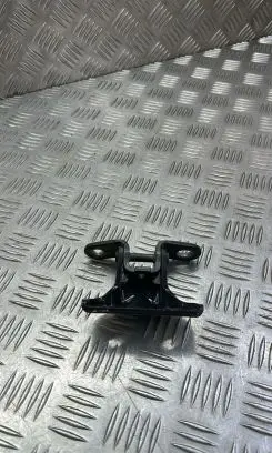 KIA Sportage Rear door upper hinge