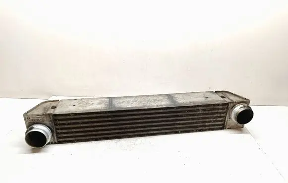 BMW 5 E60 E61 Intercooler radiator 7795823 17517795823