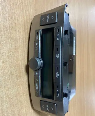 Toyota Avensis T250 Climate control unit 5590205060H 8C3119D
