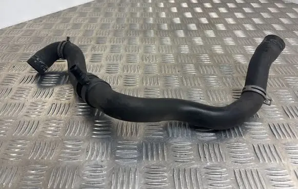 Peugeot 3008 I Engine coolant pipe/hose 9681779480