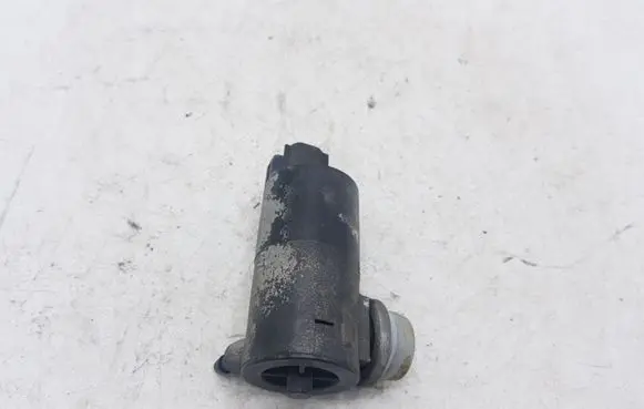 Toyota Corolla E120 E130 Windscreen/windshield washer pump NOCODE