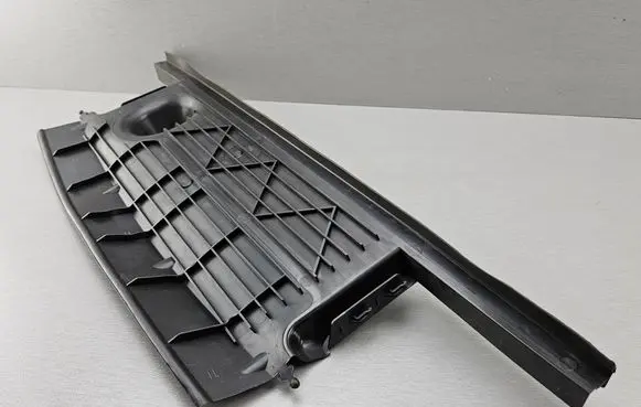 BMW 5 E60 E61 Intercooler air guide/duct channel 7897173 51717897173