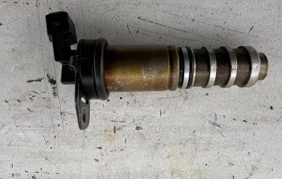 BMW 5 F10 F11 Camshaft vanos timing valve N55B30A