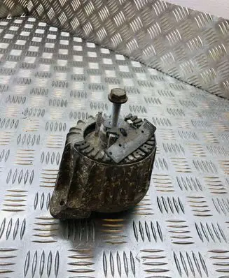 Mercedes-Benz E C207 W207 Engine mount bracket A2042402317