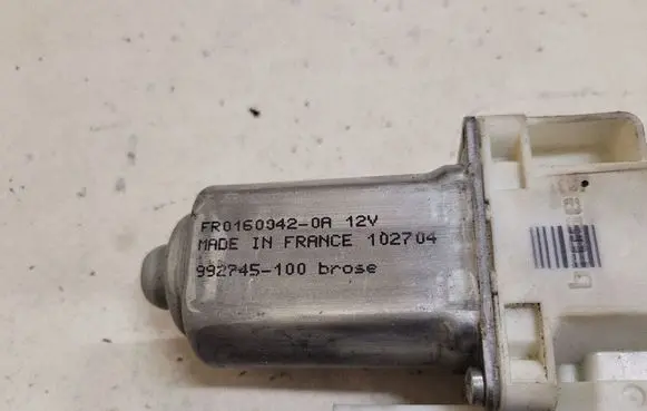 Volvo V50 Front door window regulator motor 30737675 992751108 5WK11431J