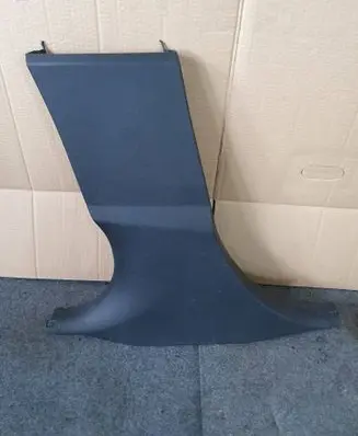 (B) pillar trim (bottom)