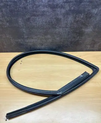 Volkswagen Golf IV Rubber seal front coupe door window 1J3837431874329