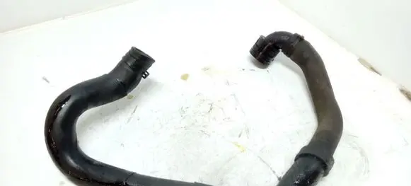 Volkswagen PASSAT B6 Engine coolant pipe/hose