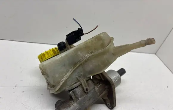 Volkswagen PASSAT B3 Master brake cylinder 03350882762