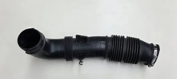Peugeot 5008 Air intake duct part 9656237580