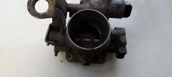 Renault Megane I Throttle valve 7700861679 7700872188