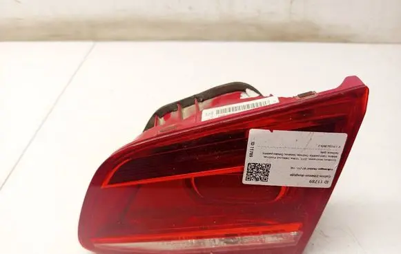 Volkswagen PASSAT B7 Tailgate rear/tail lights 3AE945094J