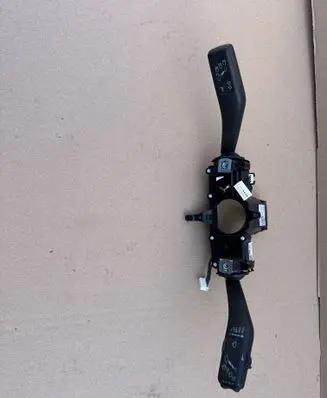 Volkswagen Tiguan Indicator stalk 5K0953501DE 5K0953502L