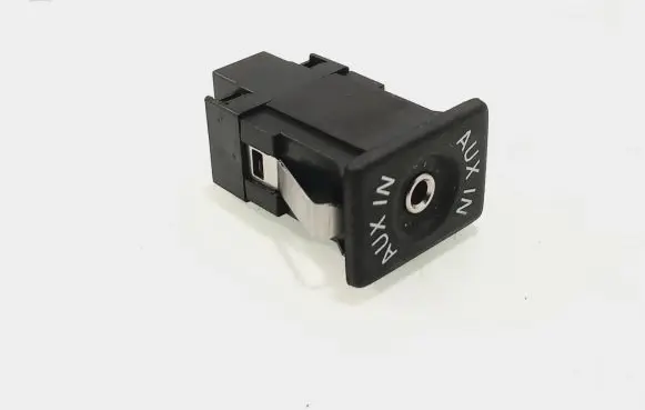 Volkswagen Golf Plus AUX in-socket connector 5m0035724