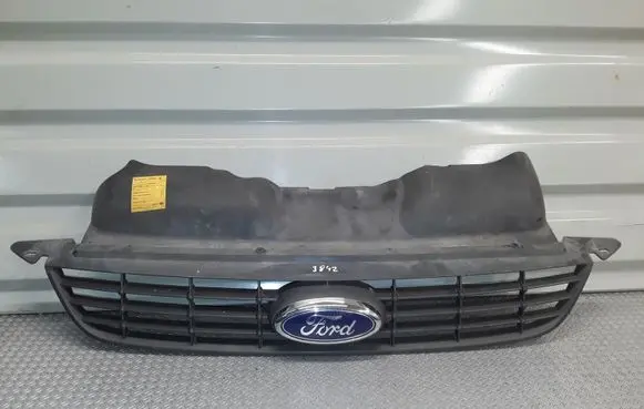 Ford Focus Front bumper upper radiator grill 8M5116613AA 8M518200