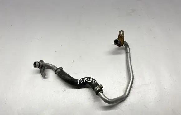 Mercedes-Benz CLS C218 X218 Turbo turbocharger oiling pipe/hose 001