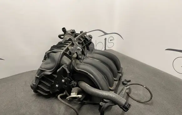 BMW 5 E60 E61 Intake manifold 70308150 7563242 12527556613