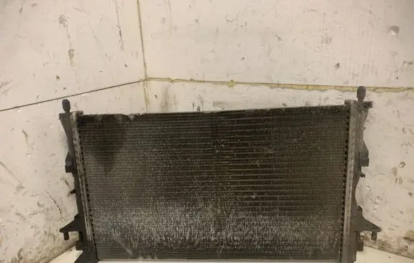 Renault Laguna II Coolant radiator