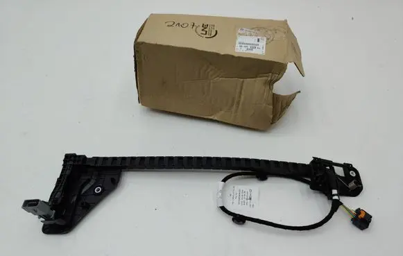 Citroen Jumpy Engine mount bracket 9816588580