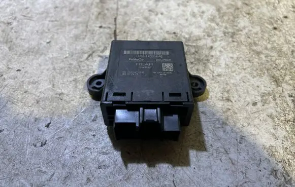 Chrysler Pacifica Door control unit/module LU5T14B534AE 10522532 LU5T14C112AE