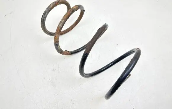 Toyota Corolla Verso E121 Front coil spring