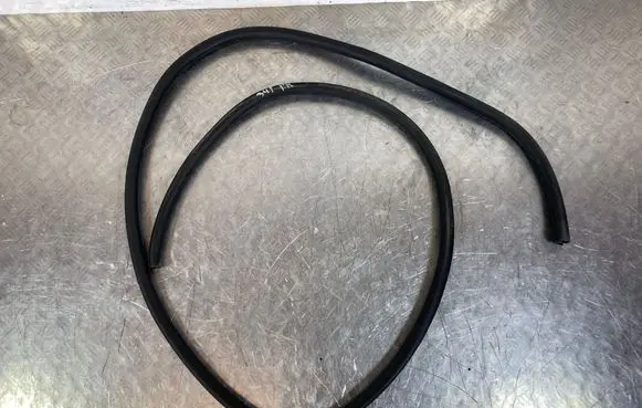 Jeep Compass Front door rubber seal 