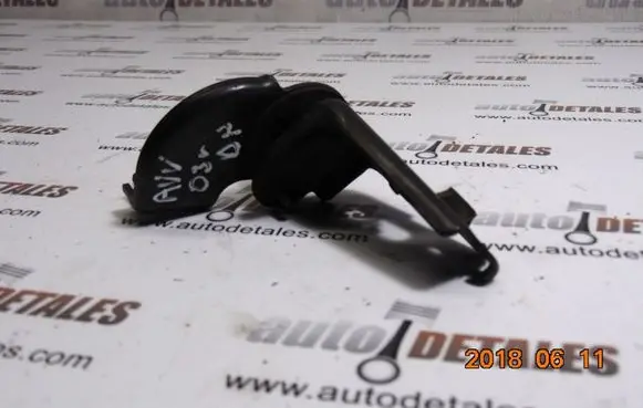 Radiator mount bracket