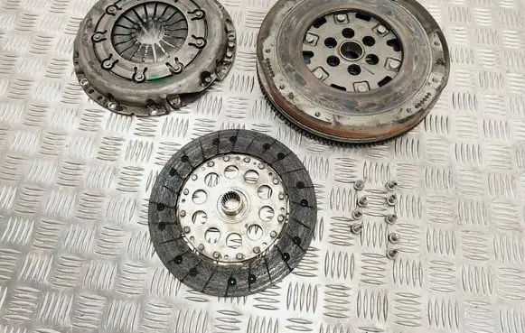 Nissan X-Trail T32 Clutch set kit 150906020254 301001KCOA 5G16A30210K