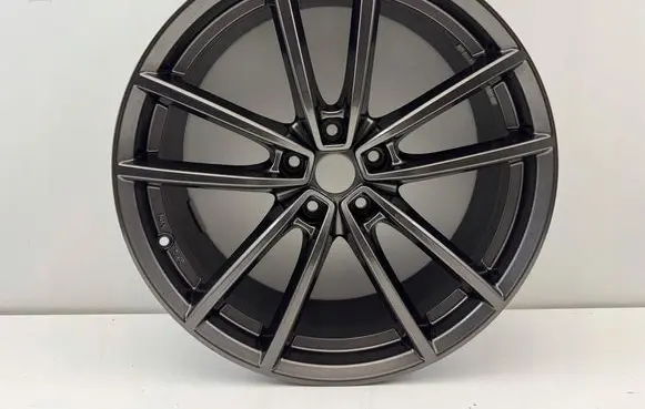 Renault Austral R20 alloy rim 