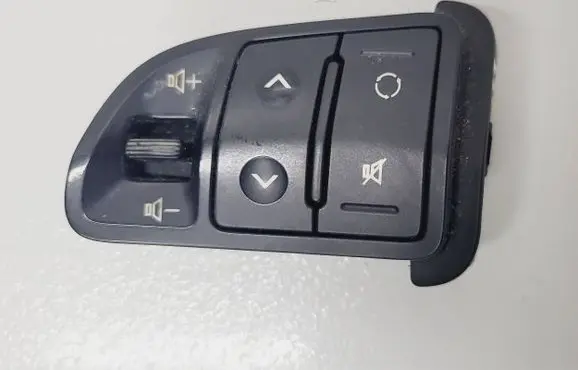 KIA Sportage Steering wheel buttons/switches 957003w050eq 957003w050