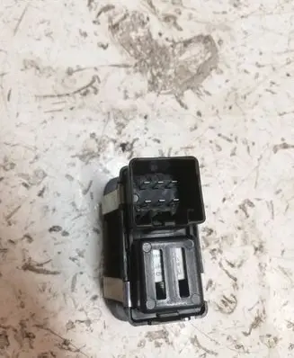Jeep Grand Cherokee Electric window control switch 68030832AB 10011147