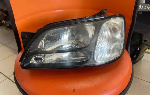 Subaru Outback Headlight/headlamp 10020653