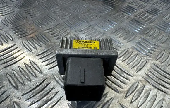 Renault Trafic III (X82) Glow plug pre-heat relay 8200859243