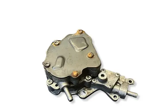 Volkswagen PASSAT B5.5 Vacuum pump 038145209E BGW