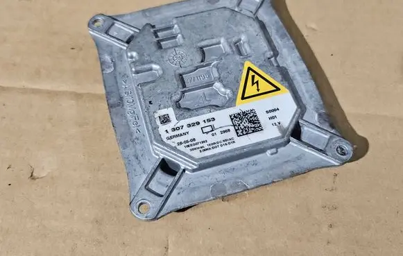 BMW X3 E83 Xenon control unit/module 1307329153 271195 10EEG071242