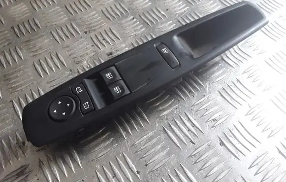 Renault Scenic III - Grand scenic III Electric window control switch 809610015