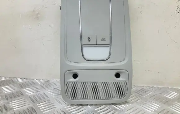 Audi Q3 8U Front seat light 8V0947135A 8X0951177