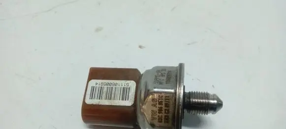 Fuel pressure sensor