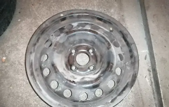 KIA Rio R15 steel rim 529101W1